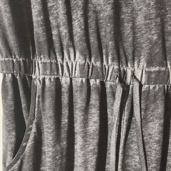 NEW OVERALLS JUMPSUIT WOMEN'S GRAY COLOR SIZE L polyester/cotton. - Picture 3 of 4